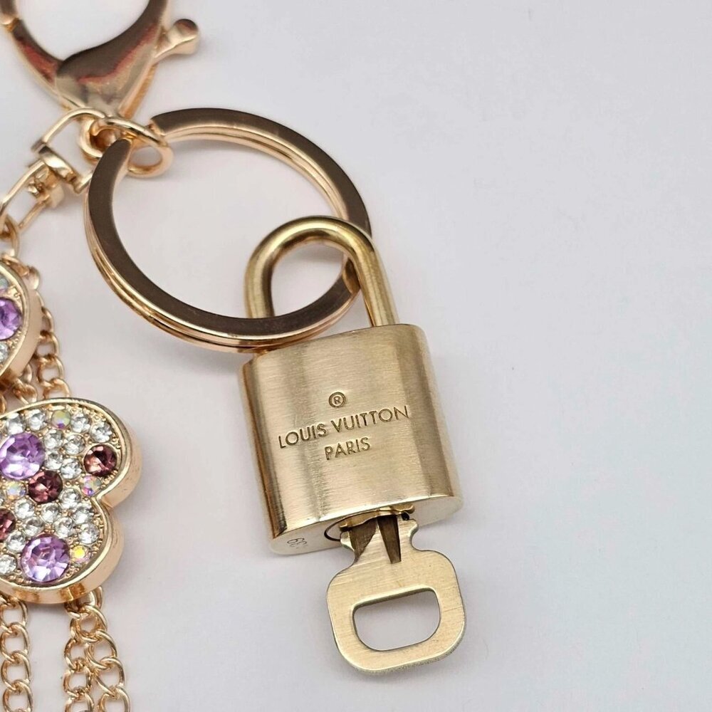 Authentic Louis Vuitton Lock & Key with unbranded Clover Flower Bagcharm 010726 - Picture 3 of 9